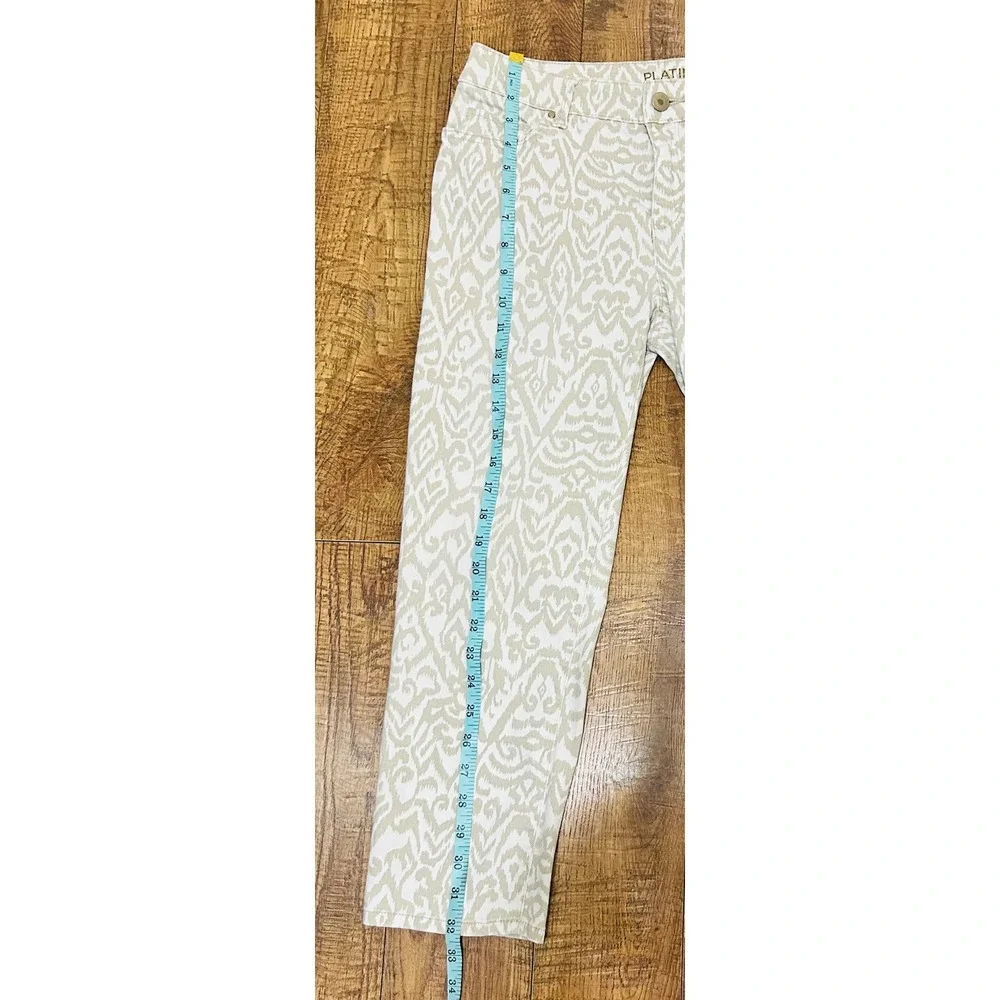 Chicos Platinum‎ Crop Pants 00 Tan White Ikat Pattern Mid Rise Womens 5 Pocket